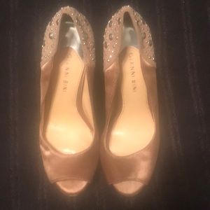 Gianni Bini studded heels
